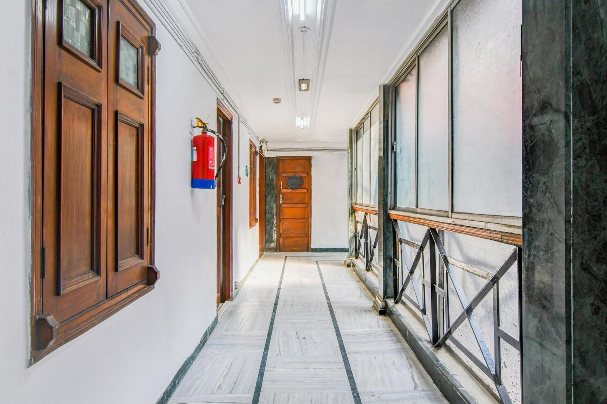 Super Hotel O Lenin Sarani 콜카타 외부 사진